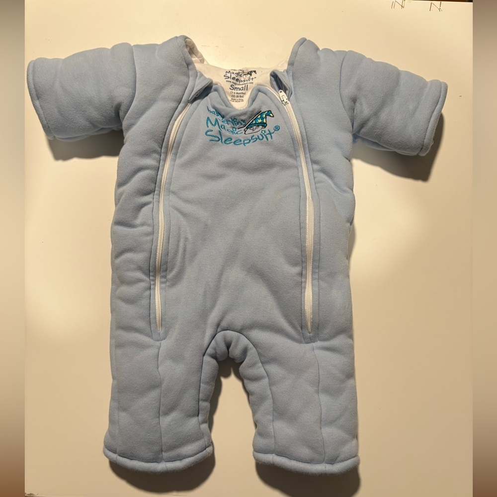 EUC Small 3-6 Months 12-18 lb Baby Magic Merlin Sleepsuit in Light Blue